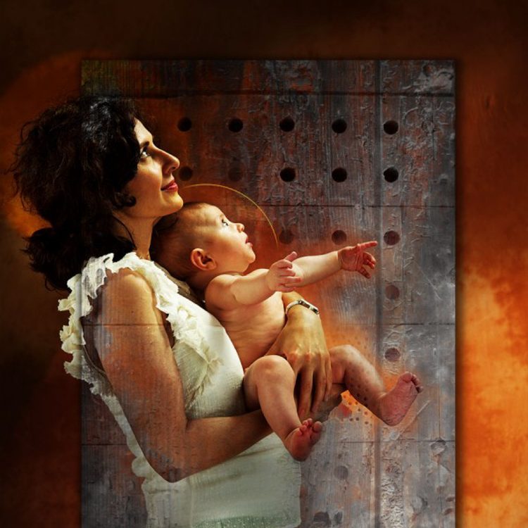 La lumière de la vie Création artistique d’une mère tenant son bébé avec un halo lumineux autour de l’enfant, évoquant une aura sacrée et protectrice